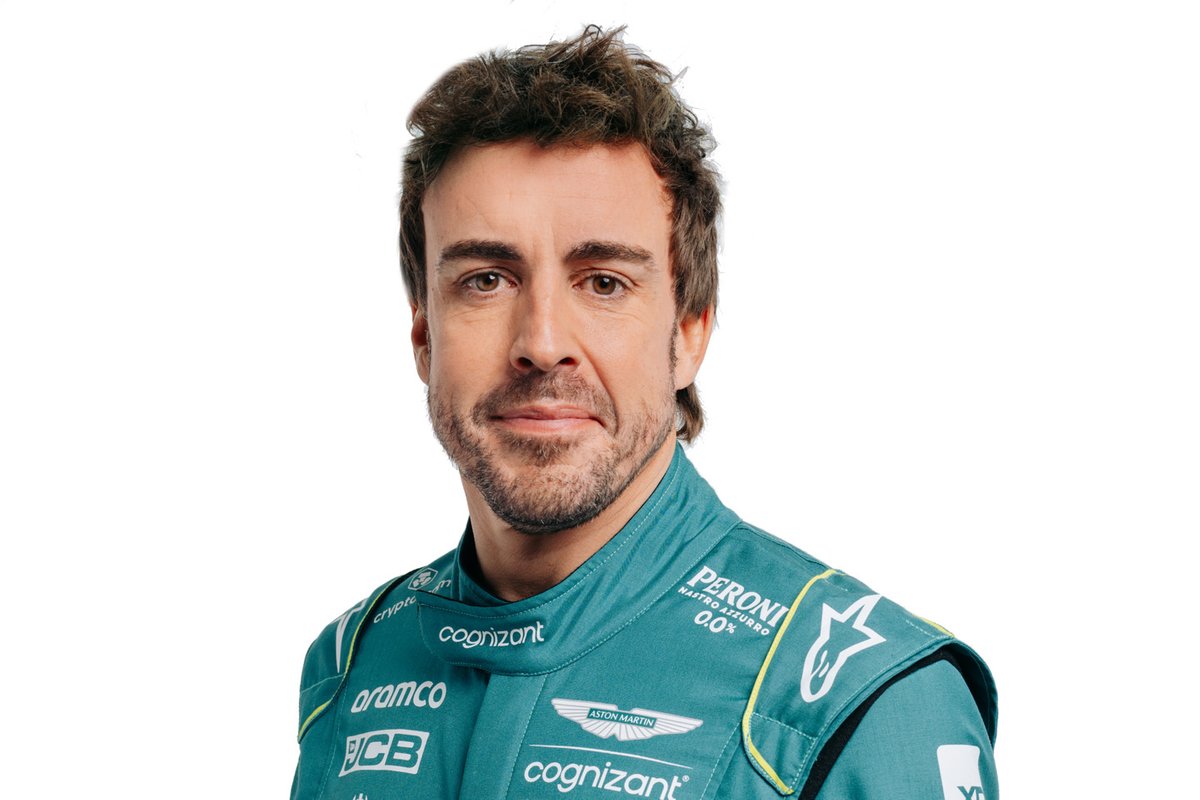 Fernando Alonso Commits to Aston Martin Until 2026